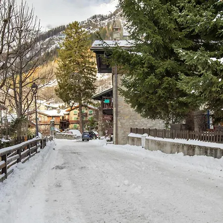 Maison Esterina Vista Monte Bianco Apartment Courmayeur